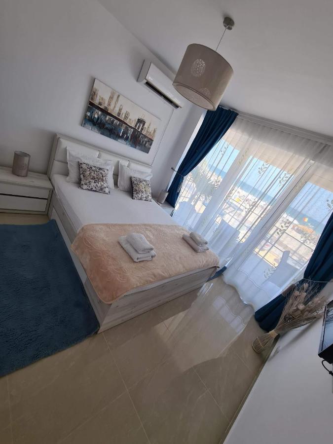 Briza Pe Promenada Daire Navodari Dış mekan fotoğraf